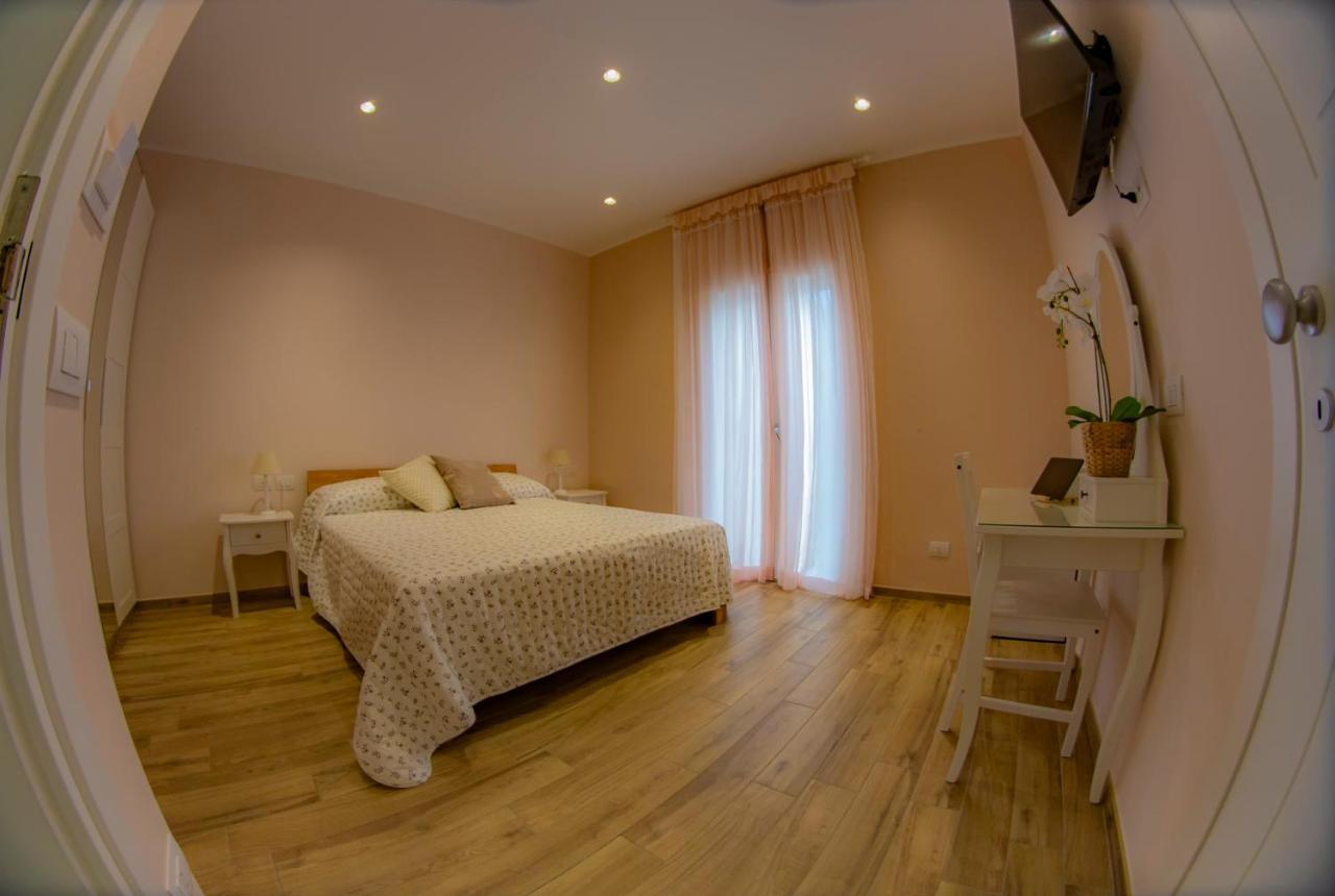 Il Granello Bed and Breakfast Fiumicino Eksteriør billede